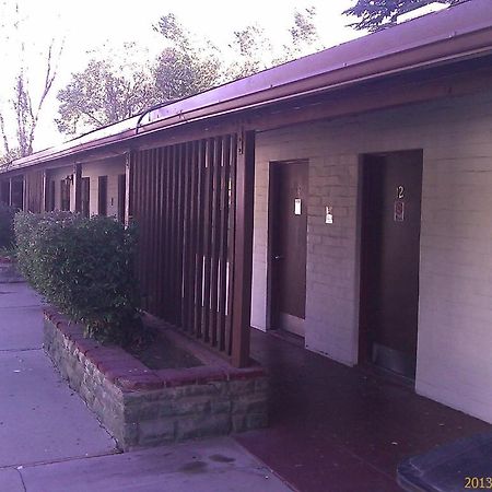 טהאצ'פי Ranch Motel מראה חיצוני תמונה
