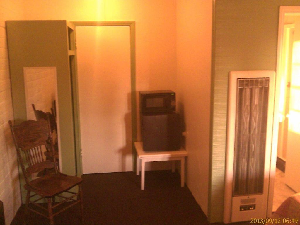 טהאצ'פי Ranch Motel חדר תמונה